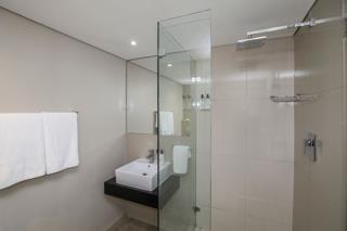 3 Bedroom Property for Sale in Waves Edge Western Cape